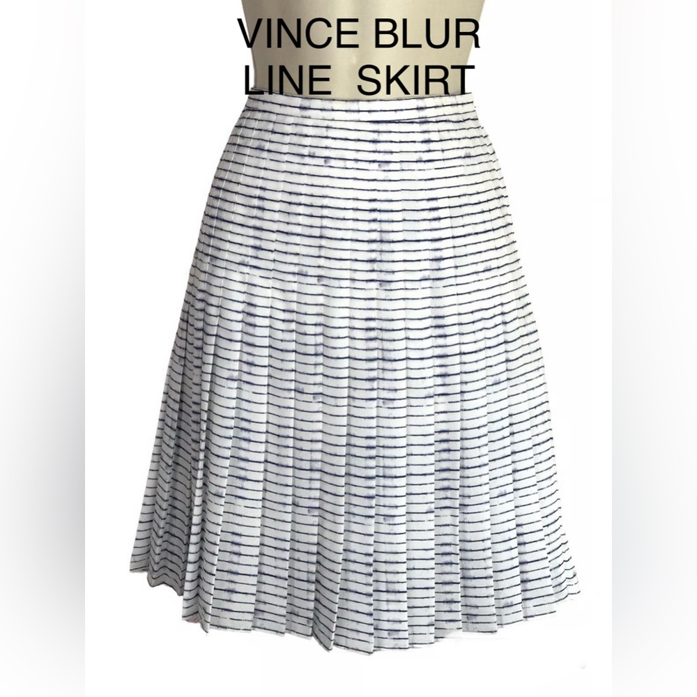 VINCE -Blurred Line Pleated Skirt